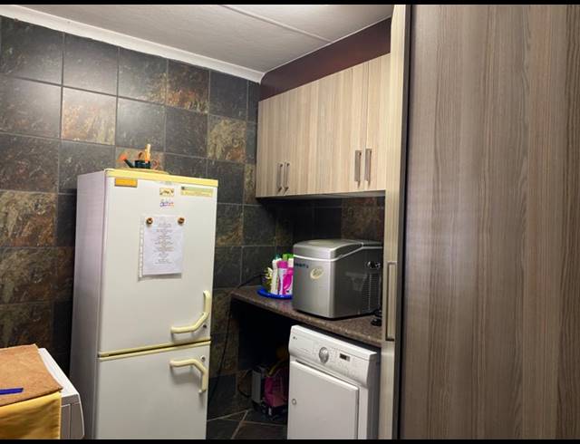 2 BEDROOM HOUSE FOR SALE IN NABOOMSPRUIT